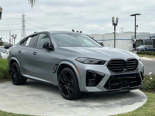 2025 BMW X6 M Base
