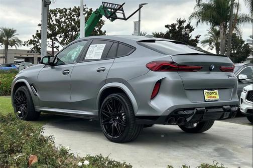 2025 BMW X6 M Base