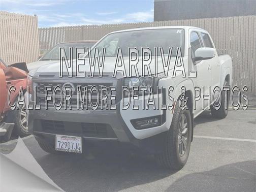 2025 Nissan Frontier SV