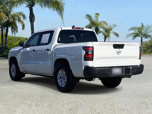 2025 Nissan Frontier S