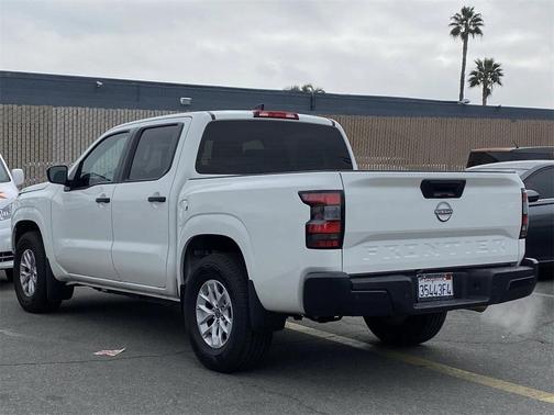 2025 Nissan Frontier S