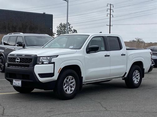2025 Nissan Frontier S