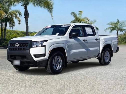 2025 Nissan Frontier S
