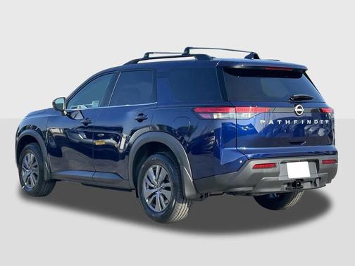 2025 Nissan Pathfinder SV FWD