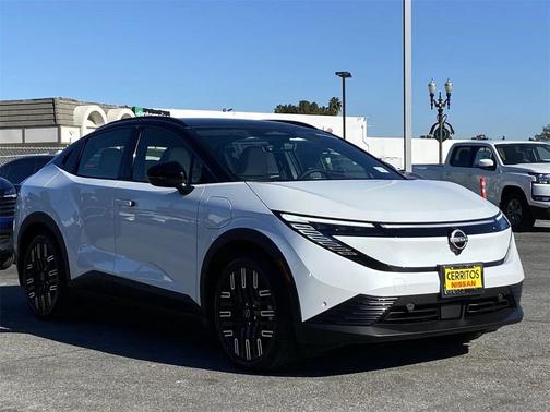 2026 Nissan Leaf PLATINUM+