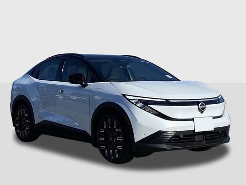 2026 Nissan Leaf PLATINUM+