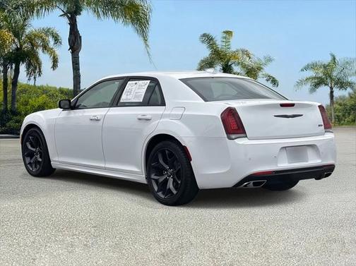 2023 Chrysler 300 Touring