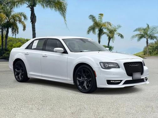 2023 Chrysler 300 Touring