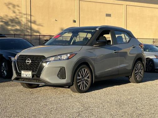 2023 Nissan Kicks SV