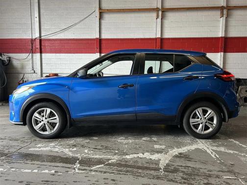 2021 Nissan Kicks S