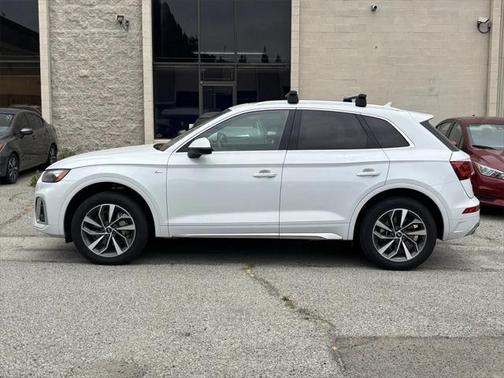 2022 Audi Q5 45 S line Premium