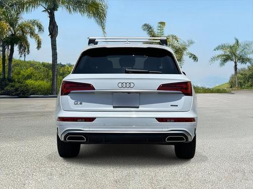 2022 Audi Q5 45 S line Premium