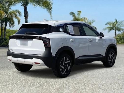 2025 Nissan Kicks SV