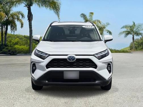2024 Toyota RAV4 Hybrid XLE Premium