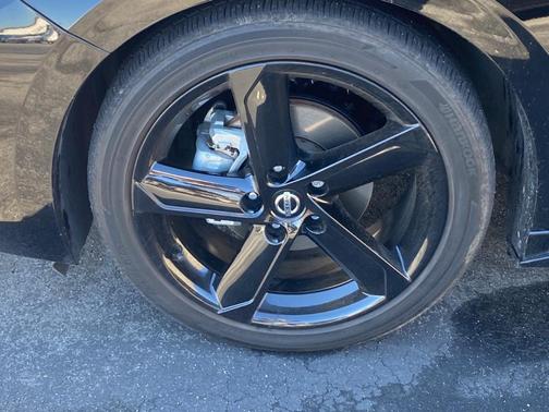 Photo 4 of 5 of 2022 Nissan Sentra SR