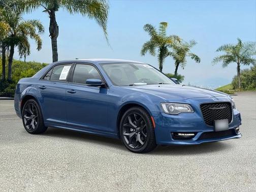 2023 Chrysler 300 Touring