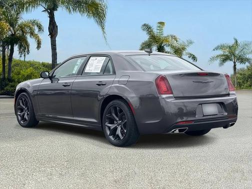 2023 Chrysler 300 Touring