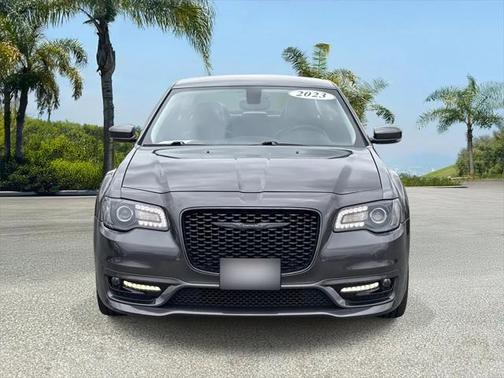 2023 Chrysler 300 Touring