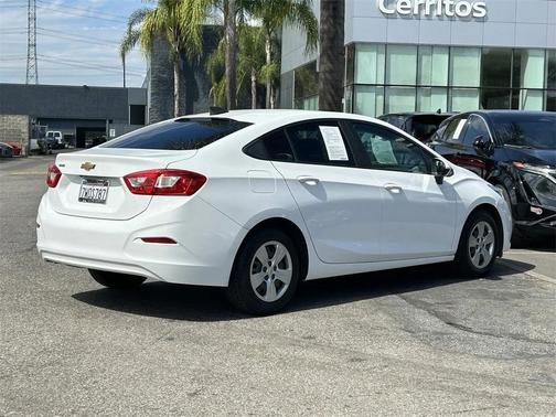 2017 Chevrolet Cruze LS