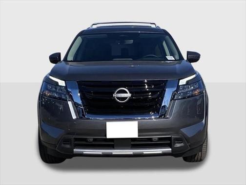 2025 Nissan Pathfinder SL FWD