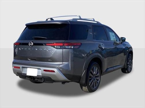 2025 Nissan Pathfinder SL FWD