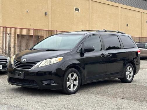 2013 Toyota Sienna LE