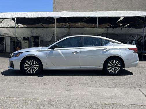 Brilliant Silver 2024 Nissan Altima 2.5 SV