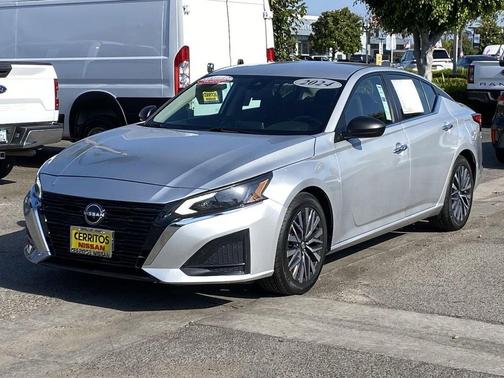 Brilliant Silver 2024 Nissan Altima 2.5 SV