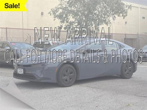 2024 Toyota Prius LE