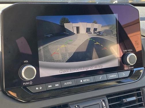 2024 Nissan Pathfinder S FWD