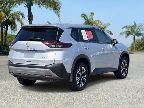 Brilliant Silver 2022 Nissan Rogue SV