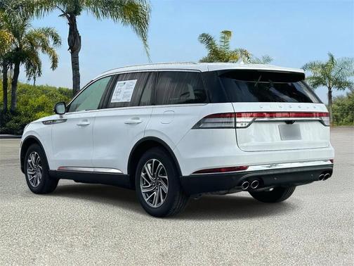 2023 Lincoln Aviator Standard