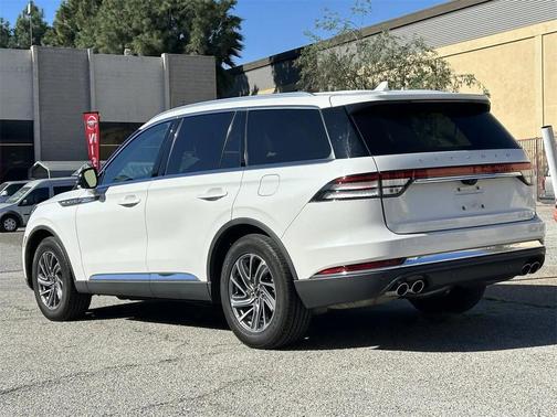 2023 Lincoln Aviator Standard