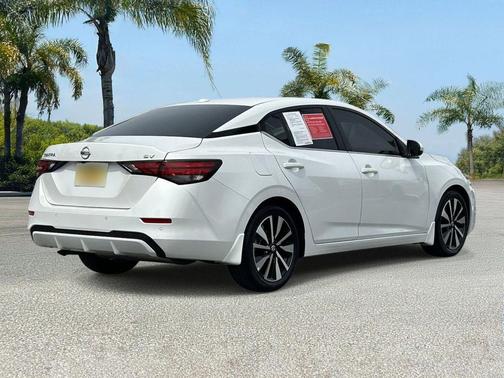 Aspen White Tricoat 2023 Nissan Sentra SV