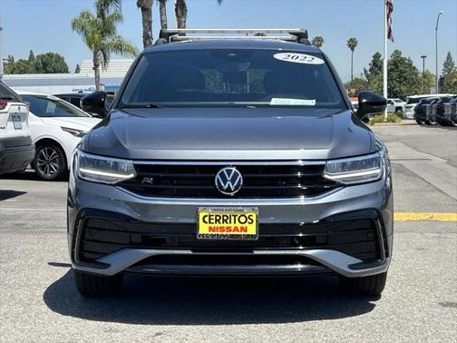 2022 Volkswagen Tiguan 2.0T SE R-Line Black