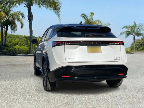 2023 Nissan ARIYA EVOLVE+