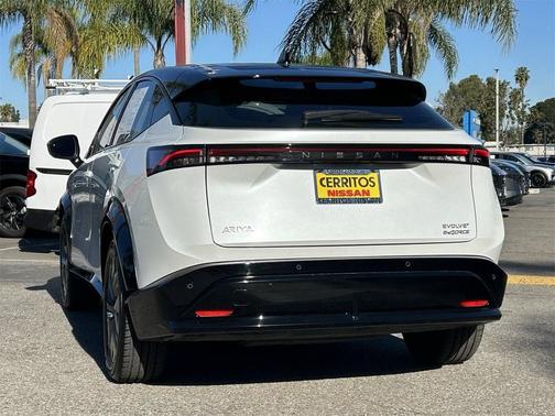 2023 Nissan ARIYA EVOLVE+