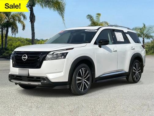 2025 Nissan Pathfinder Platinum FWD