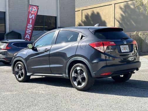 Crystal Black Pearl 2018 Honda HR-V EX