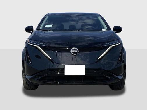 2025 Nissan ARIYA EVOLVE+