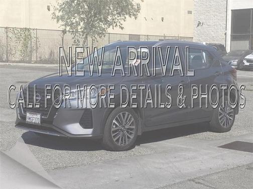 2022 Nissan Kicks SV