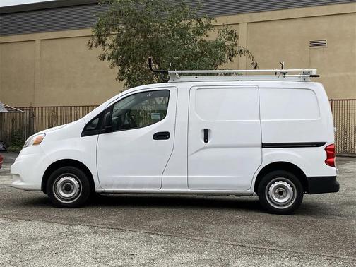 2021 Nissan NV200 S