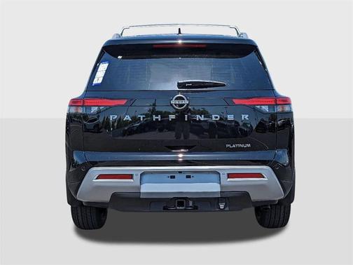 2025 Nissan Pathfinder Platinum FWD