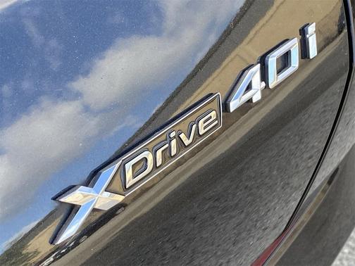 2023 BMW X6 xDrive40i