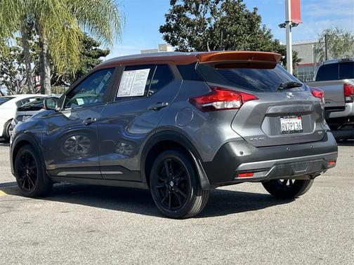 2020 Nissan Kicks SR