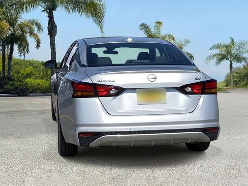 Brilliant Silver 2024 Nissan Altima 2.5 SV