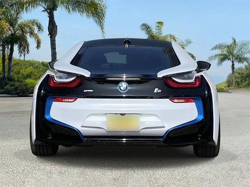 2015 BMW i8 Base