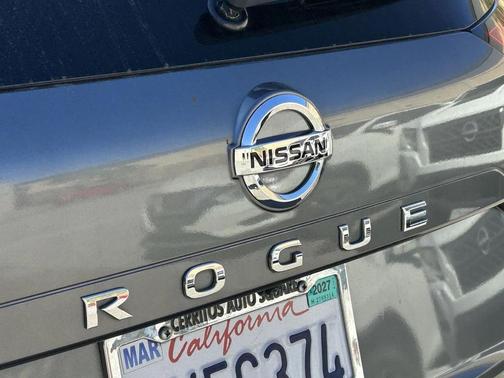 2021 Nissan Rogue S
