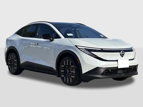 2026 Nissan Leaf PLATINUM+