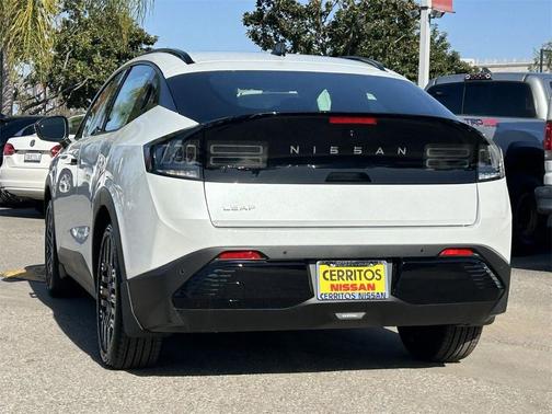 2026 Nissan Leaf PLATINUM+